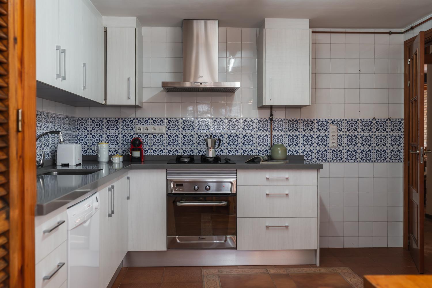 Carmenes De La Muralla - Free Parking Holiday home *